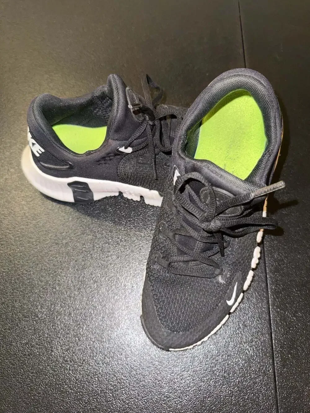 Nike Free Metcon 4 Training Shoes Black White Volt Women's Size 8.5